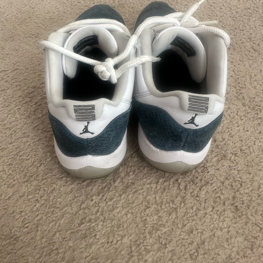 JORDAN 11 Snakeskin Navy/White Sneakers - Picture 3 of 7